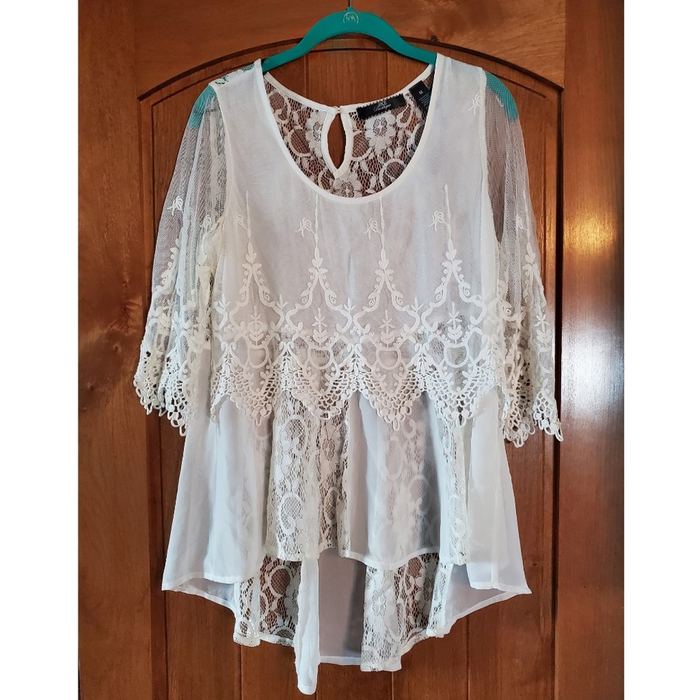 White Lace and Chiffon BKE Top - Medium